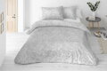 Luxusné biele makosaténové obliečky Cannes sivá s jemnou rastlinnou potlačou, príjemné, priedušné a odolné. 4 set 2×70×90cm a 2×140×200cm.